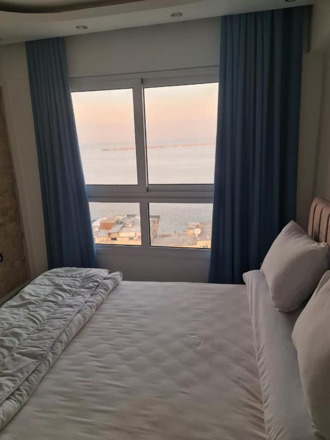 فاخرة مكيفة تري البحر مباشرة Apartment *